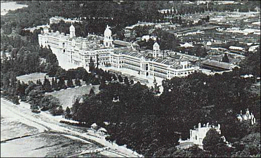 Ida, wife of Jack Ponsford, met Jack at Netly Hospital