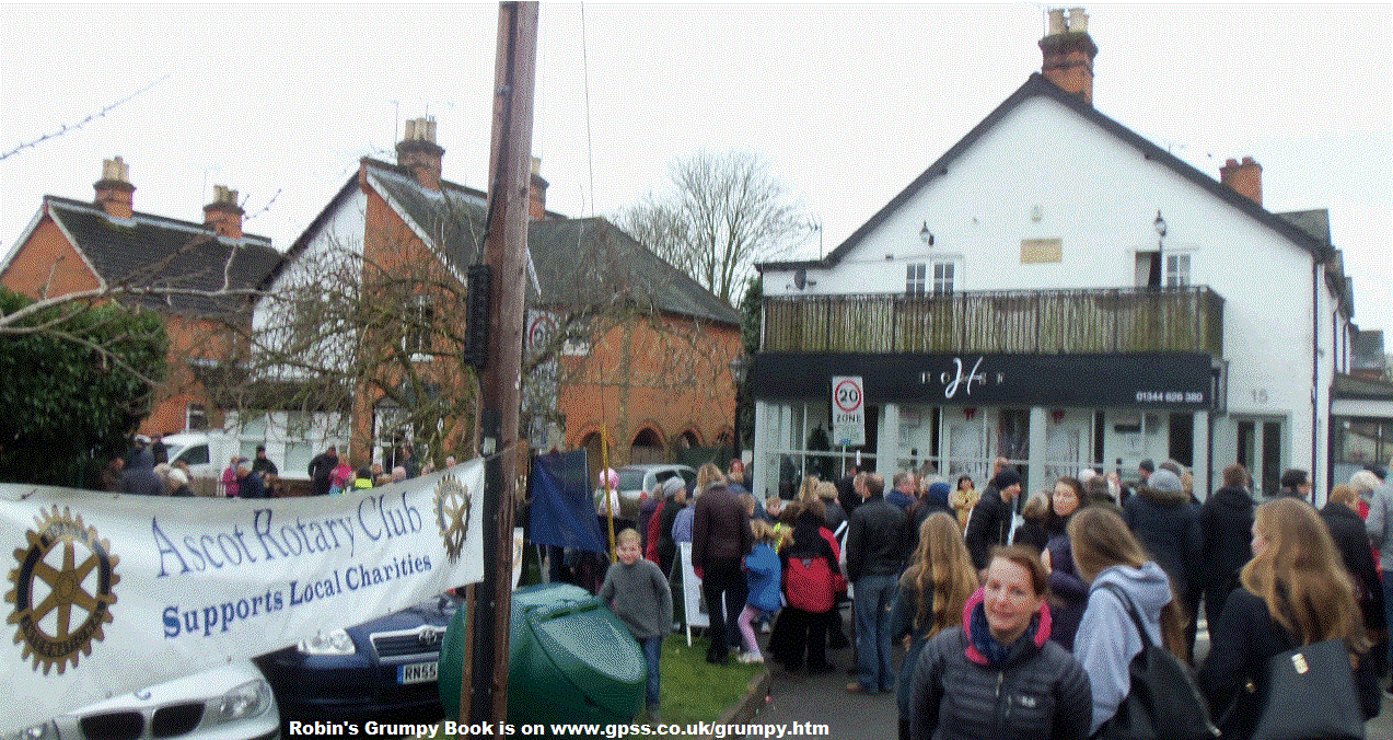 Sunninghill Wheelbarrow Race